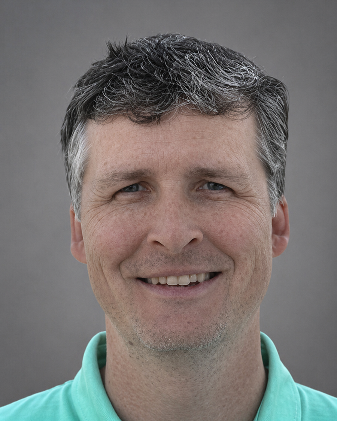 Headshot of Nathan Triplett